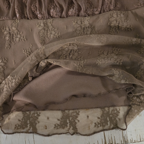 Madden Girl Medium Babydoll Brown Lace Sleeveless Top Floral Embroidery Y2k Vtg - Picture 4 of 11